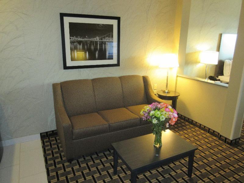 Holiday Inn Express & Suites Butler By Ihg Kültér fotó